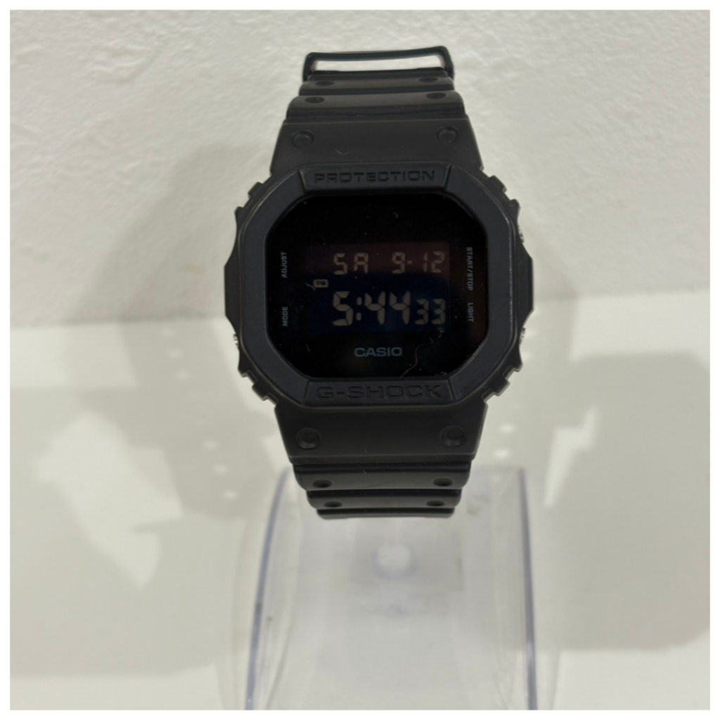 G-SHOCKの時計の画像