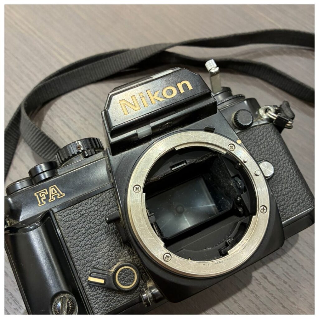 Nikonの一眼レフカメラの画像