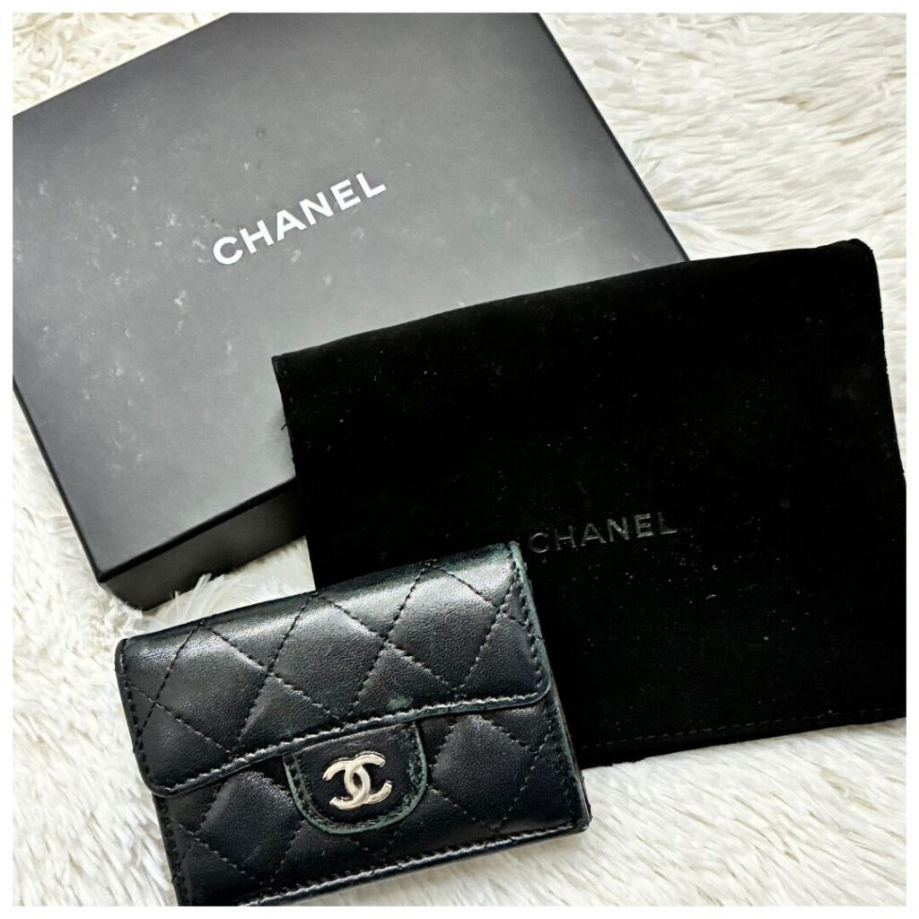 シャネルの財布の画像