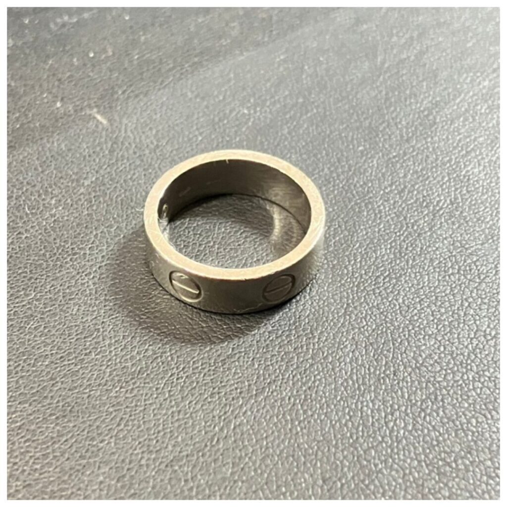 カルティエのリングの画像