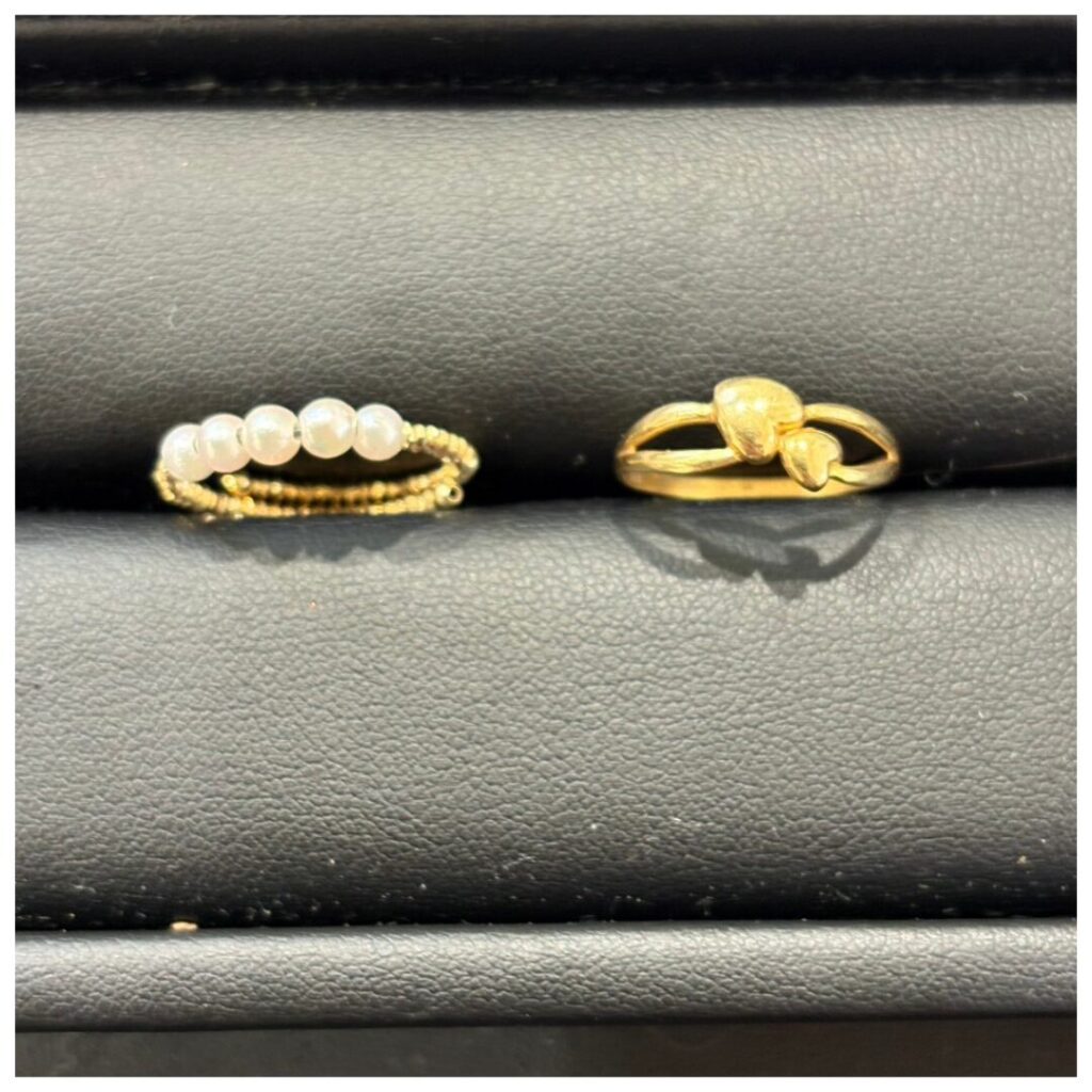 金のリングの画像