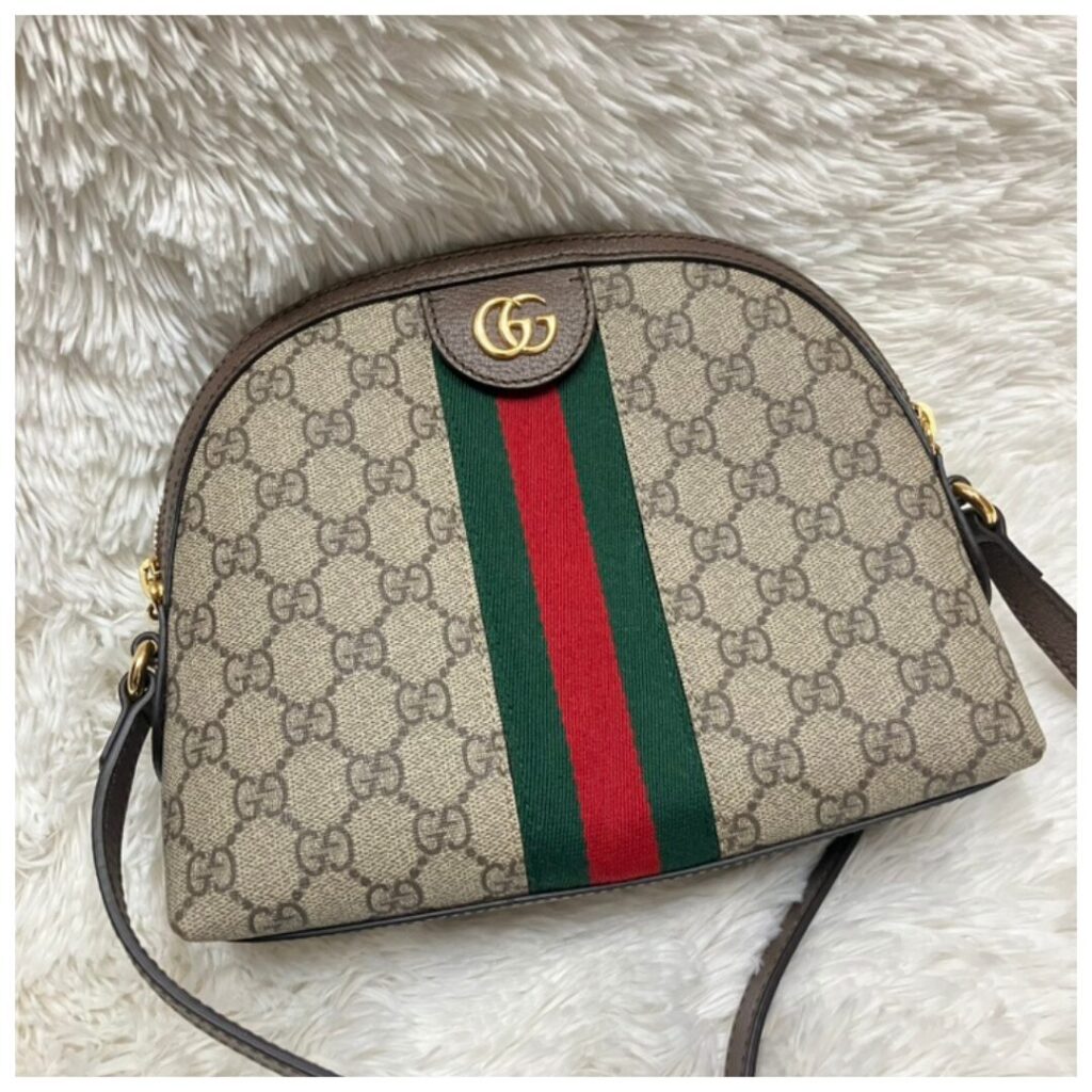 グッチのショルダーバッグの画像