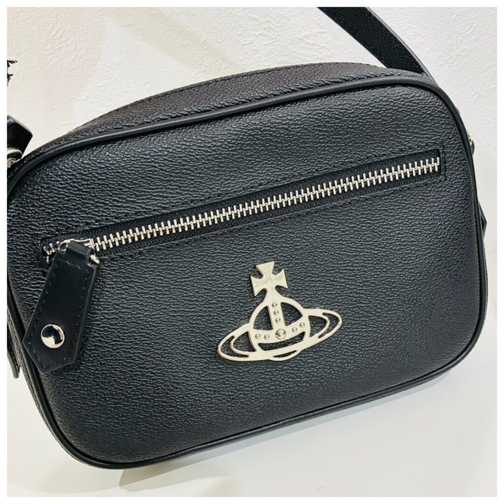 Vivienne　Westwoodのショルダーバッグの画像