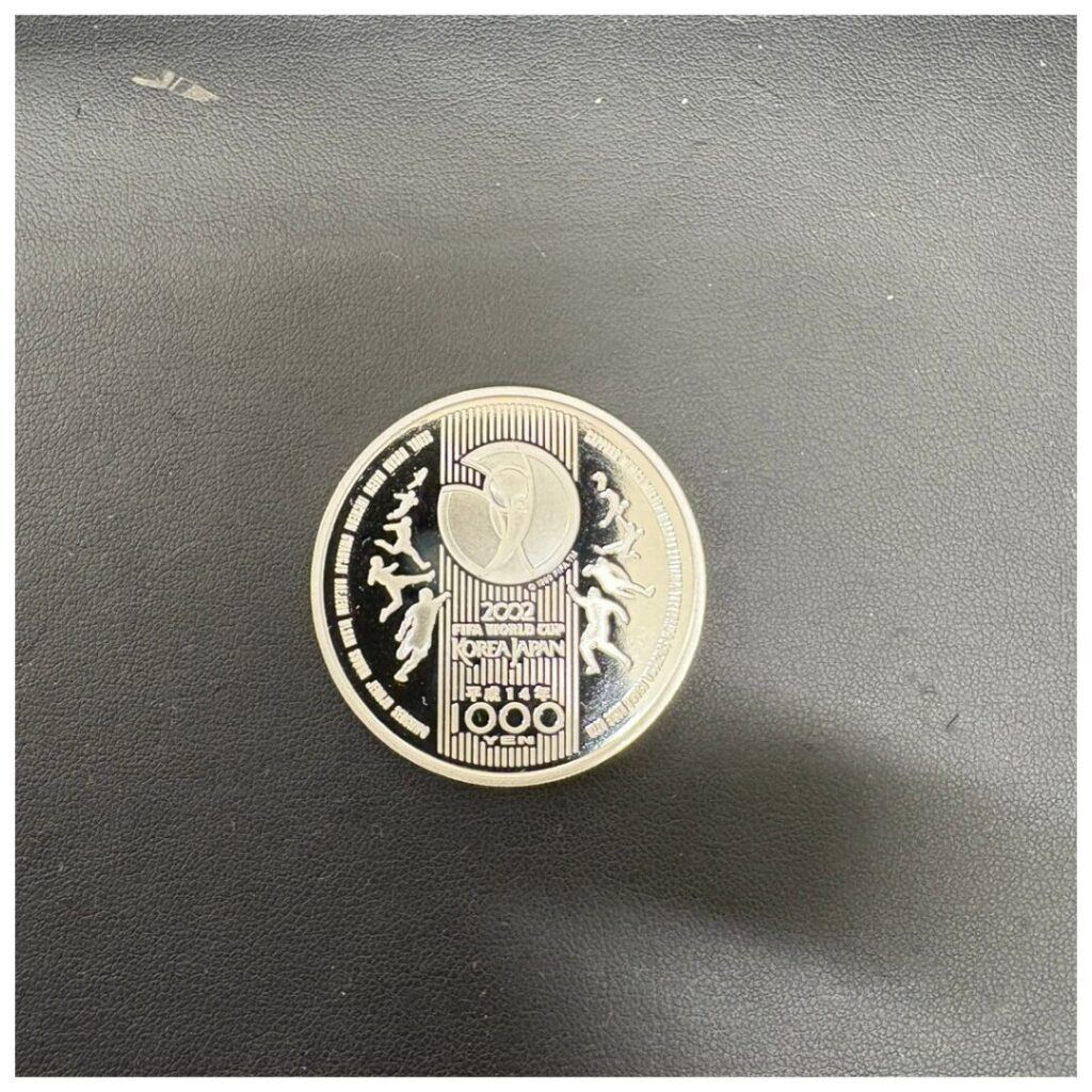 1000円銀貨の画像