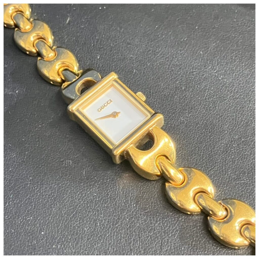 グッチの時計の画像